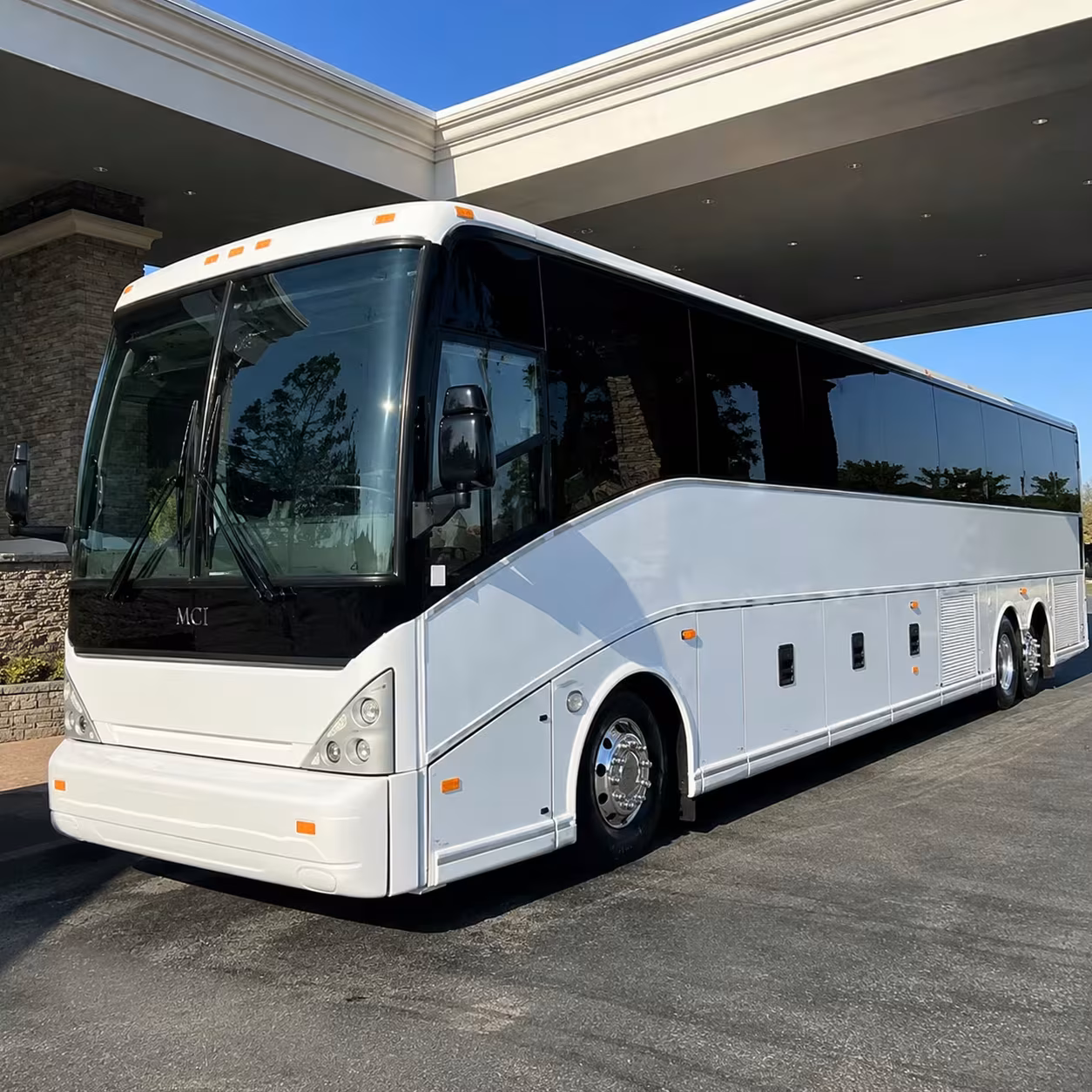 corporate airport shuttle buses in escondido