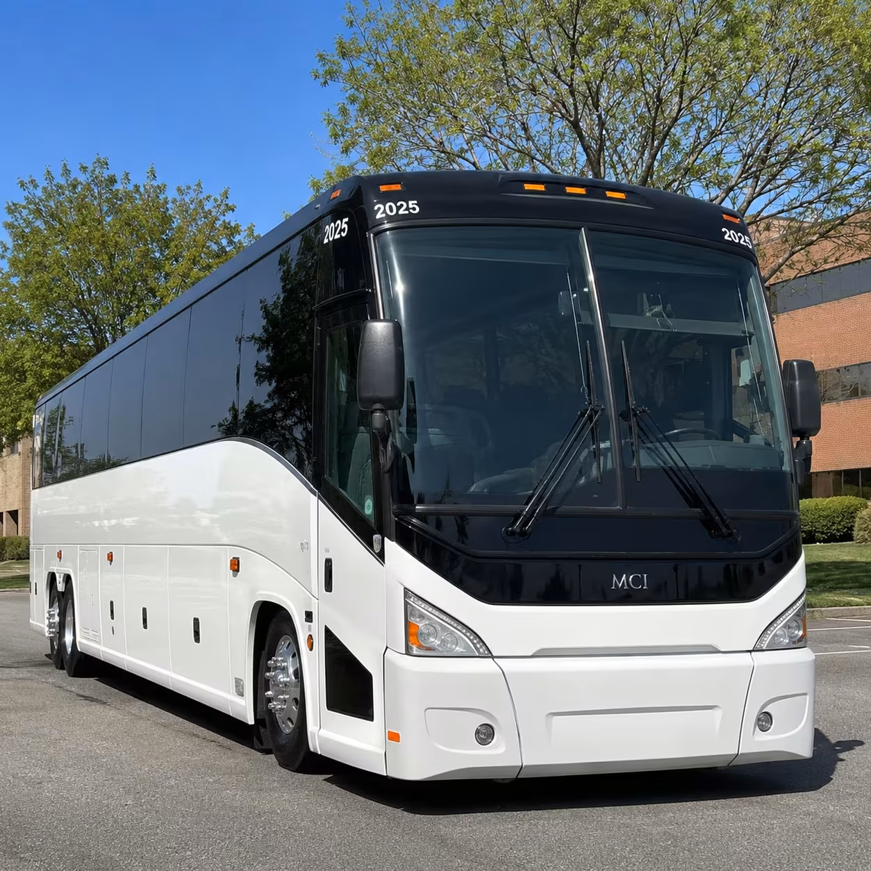 escondido charter bus rentals to petco park and viejas arena