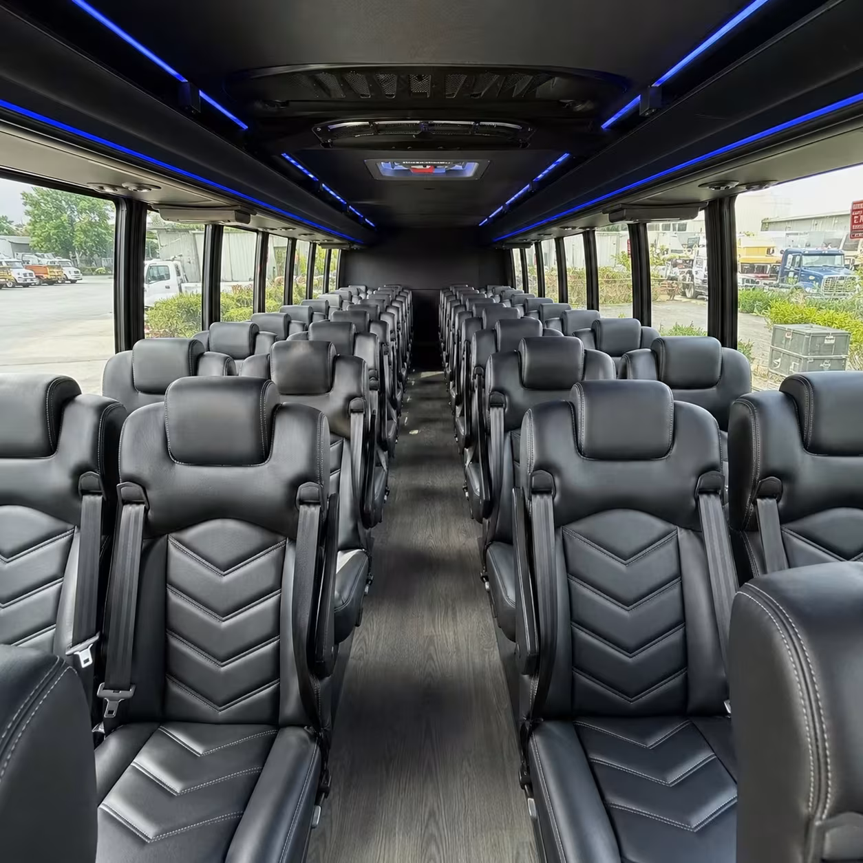 escondido minibus rentals for youth tournament travel