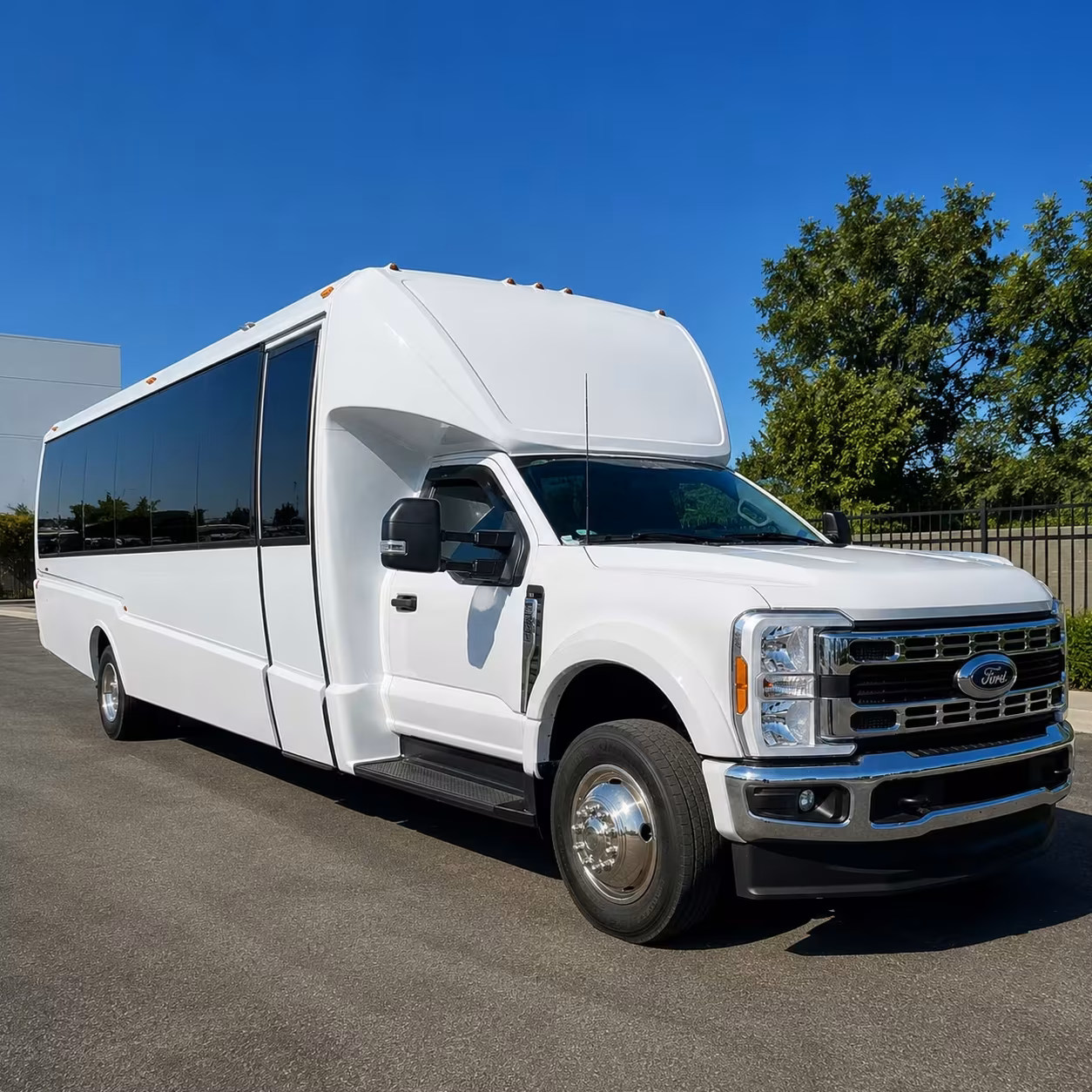 minibus rentals from escondido to mcclellan palomar airport