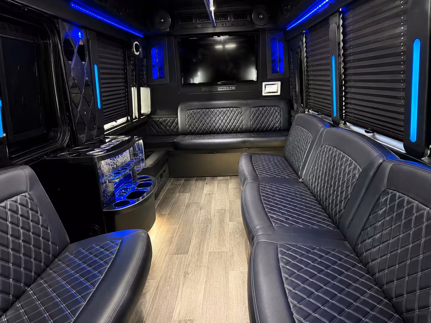 party bus transportation for escondido prom dinners and pre parties