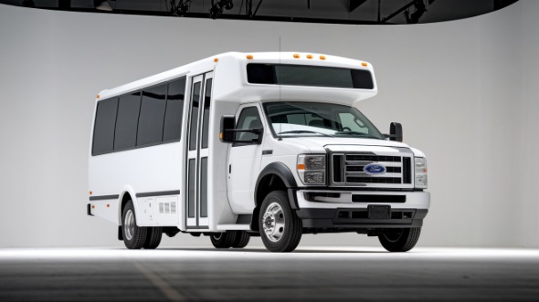 15 passenger minibus escondido